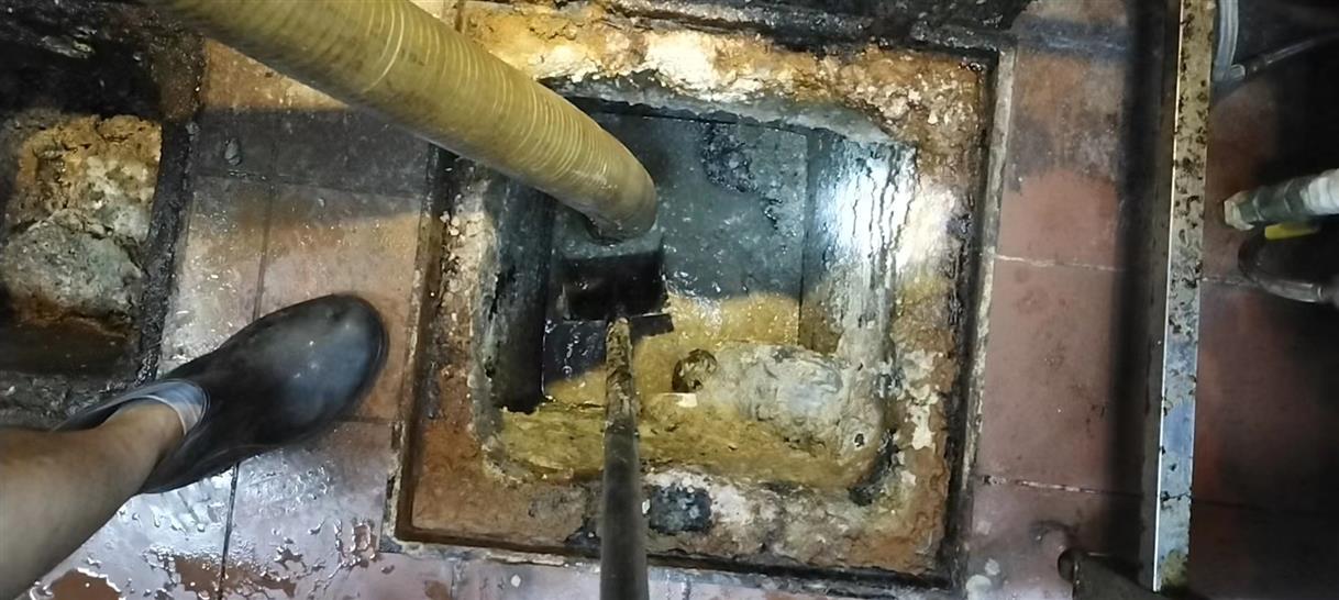 西区污水池清理一般都有毒气，怎么预防中毒呢？